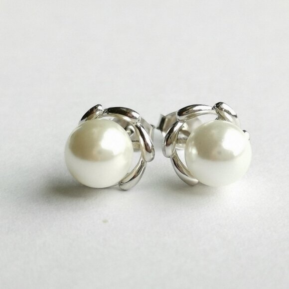 BAMPL Jewelry - NWT sterling silver white pearl stud earrings